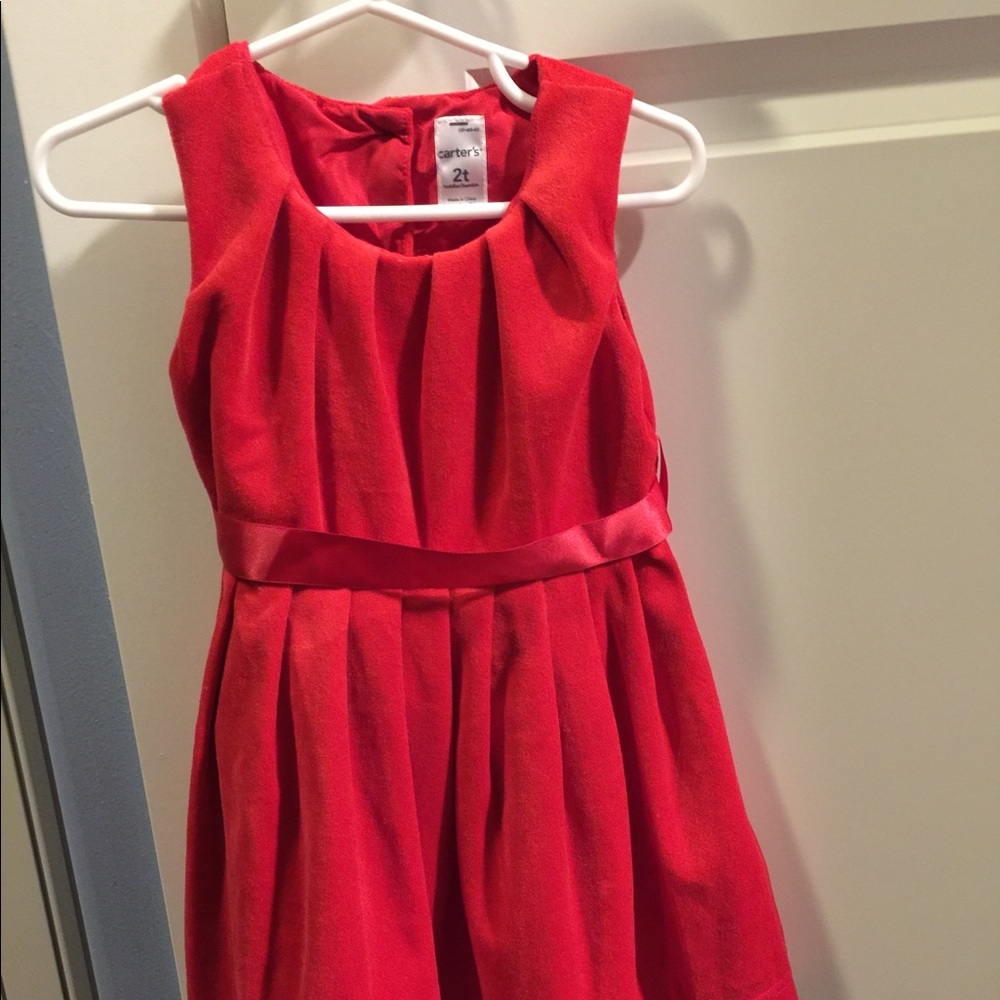 Children’s red velvet dress